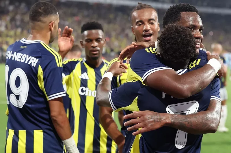Fenerbahce vs Sturm Graz ra sân với đội hình mạnh nhất
